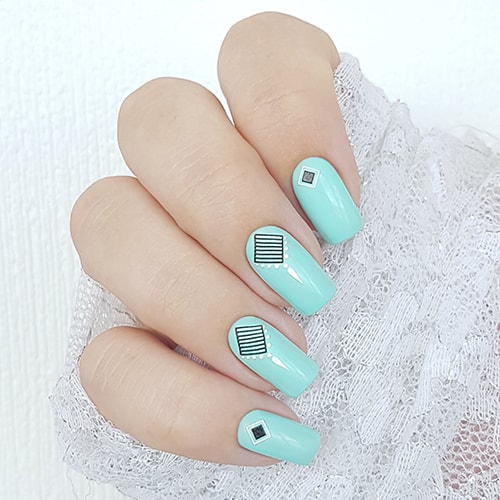 3D geometry decal nail sticker in manicure