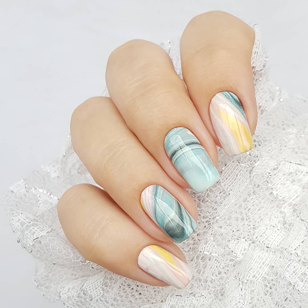 Marble Watercolor Manicure