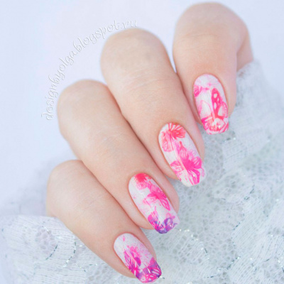 Decal nail sticker Pink butterflies
