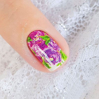 Decal nail sticker Purple flowers